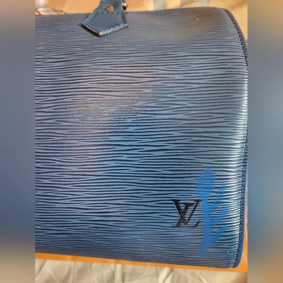 Authentic Louis Vuitton Speedy 30 VI1914 - Picture 14 of 17